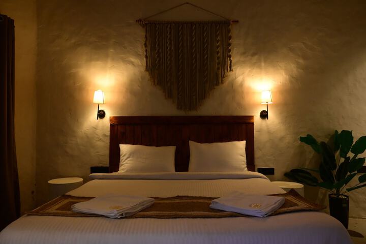 Room 3 of 7