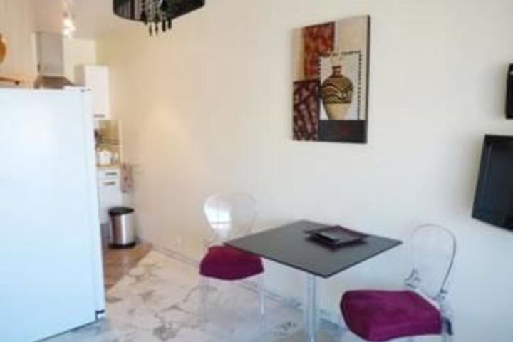 Room 15 of 20