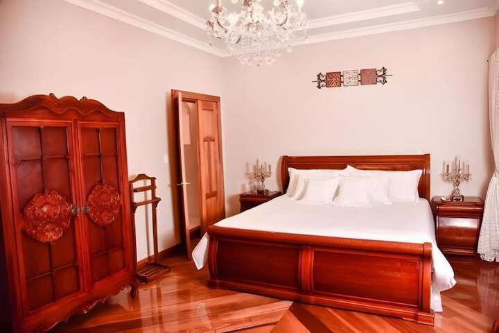 Room 18 of 43