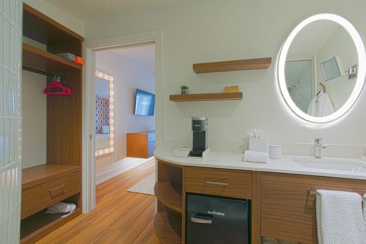 Room 22 of 28