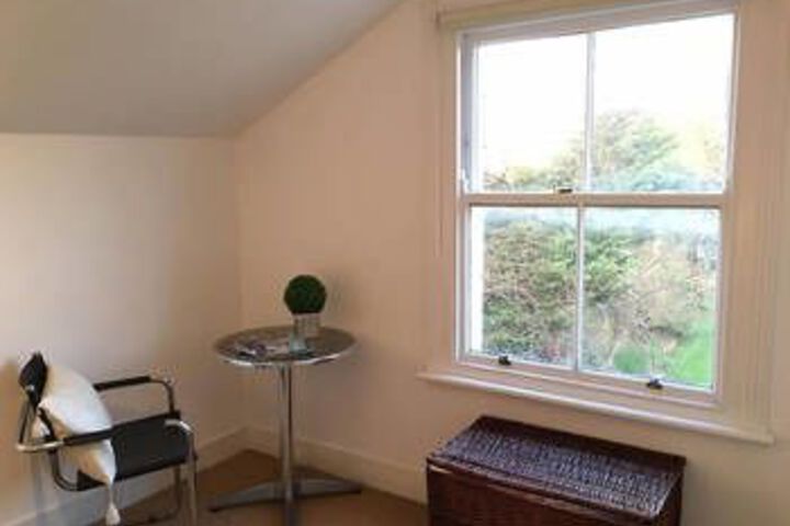 Room 9 of 25