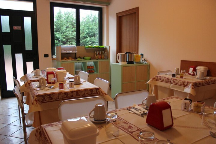 Dining Photos