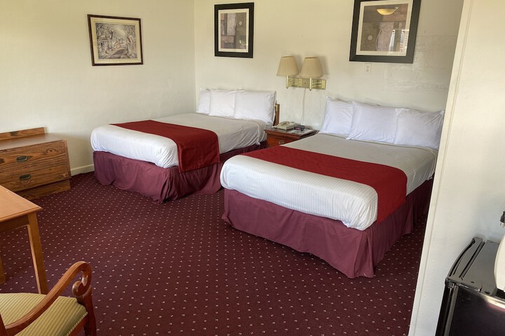 Room 7 of 72