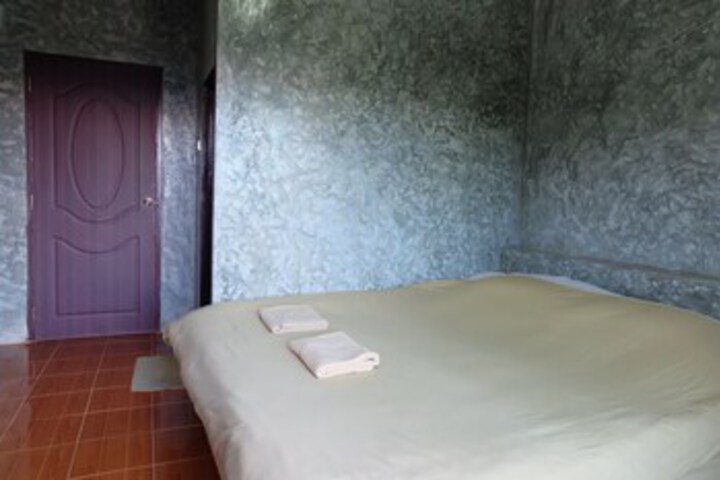 Room 7 of 10