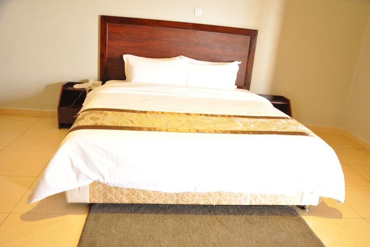 Room 12 of 51