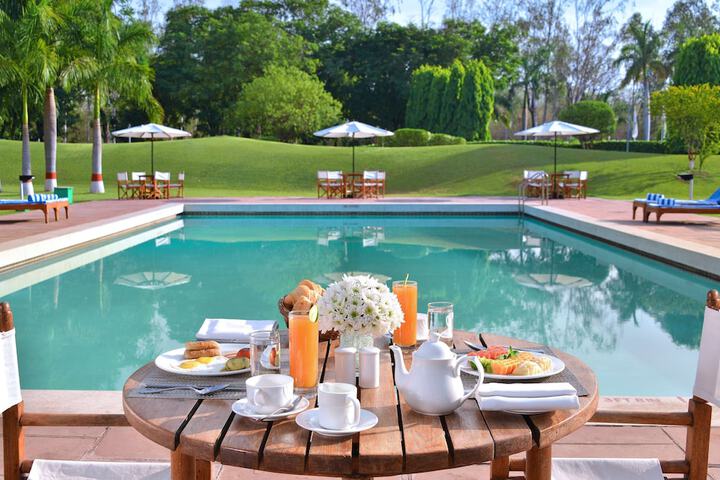 Hotel with Pool
