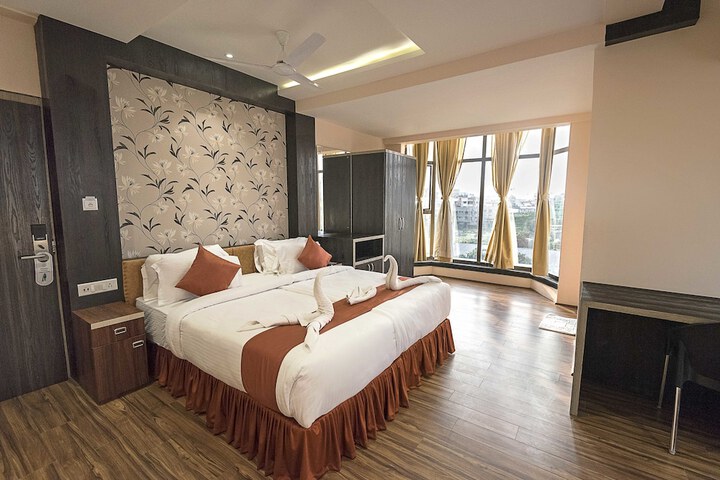 Room 4 of 59