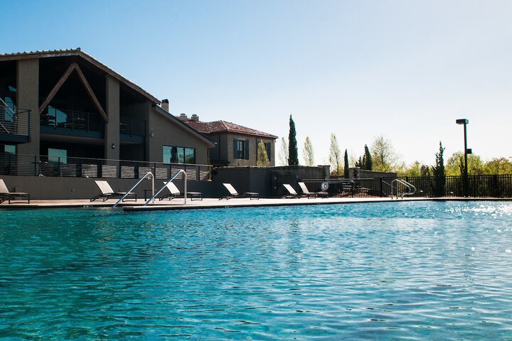 Pool 12 of 38