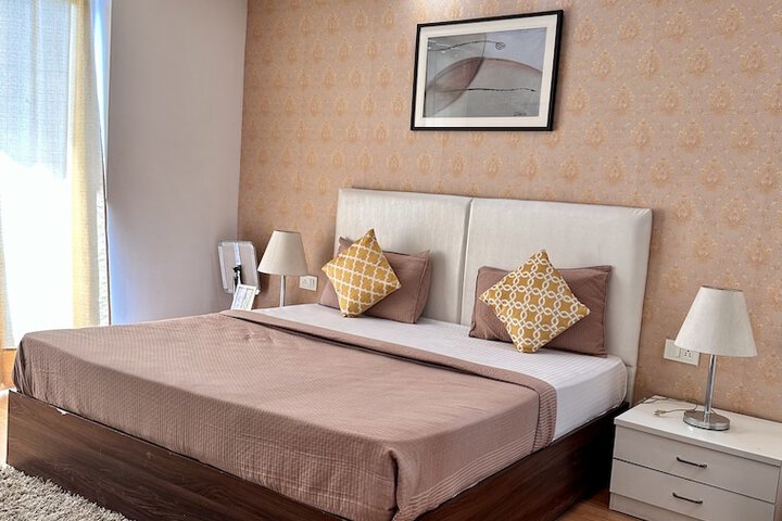 Room 5 of 29