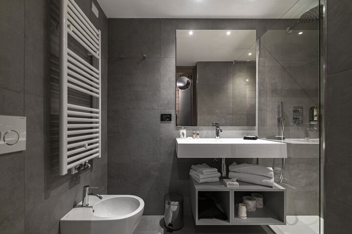 Room 45 of 80