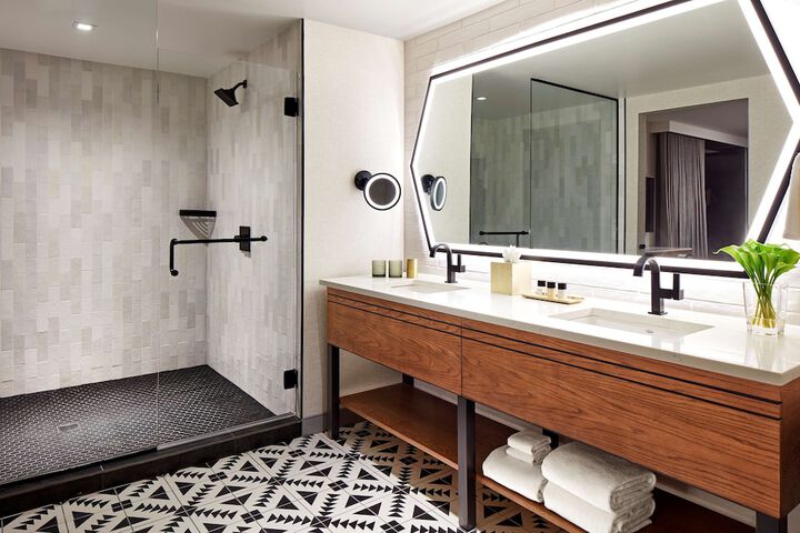 Bathroom shower
