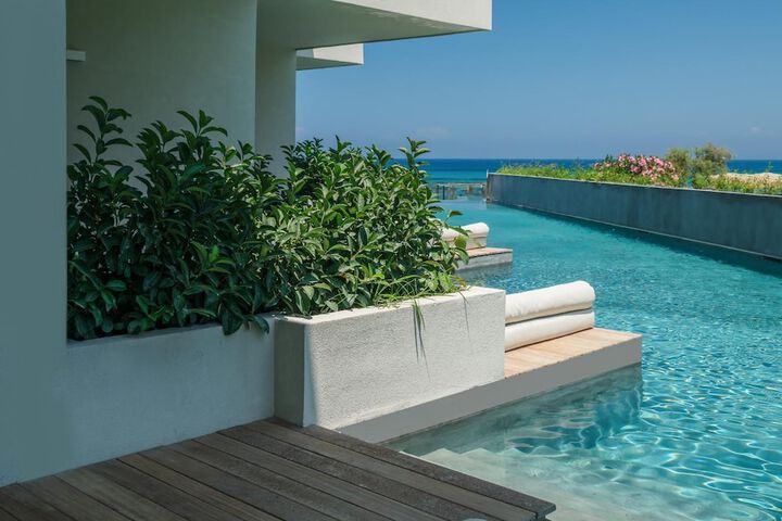 Pool 19 of 38