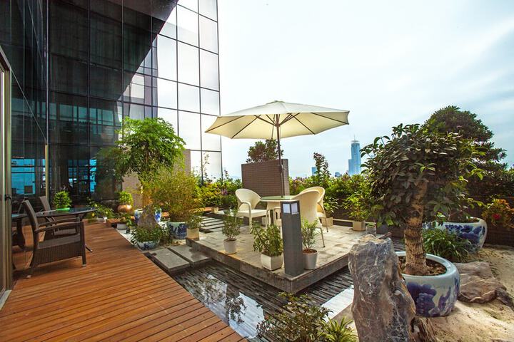 Hotel Exterior 64 of 64