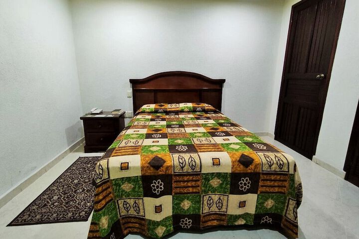 Room 3 of 24