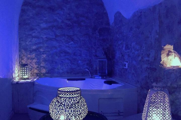 Hot Tub 39 of 53