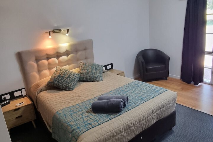 Room 4 of 55