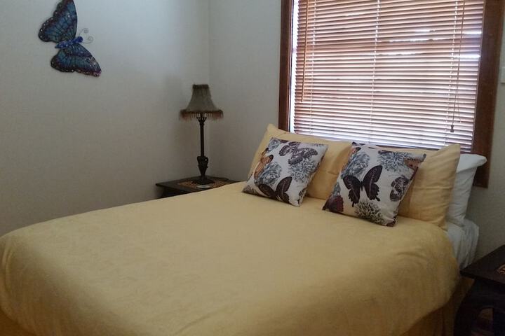 Room 10 of 68