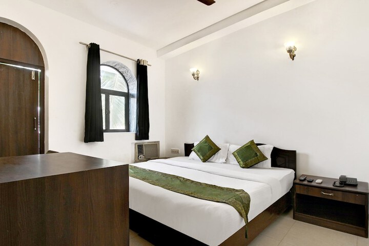 Room 18 of 20