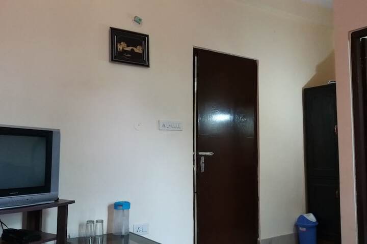 Room 7 of 15