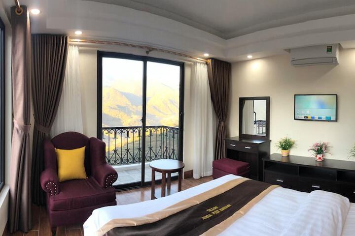 Room 19 of 36