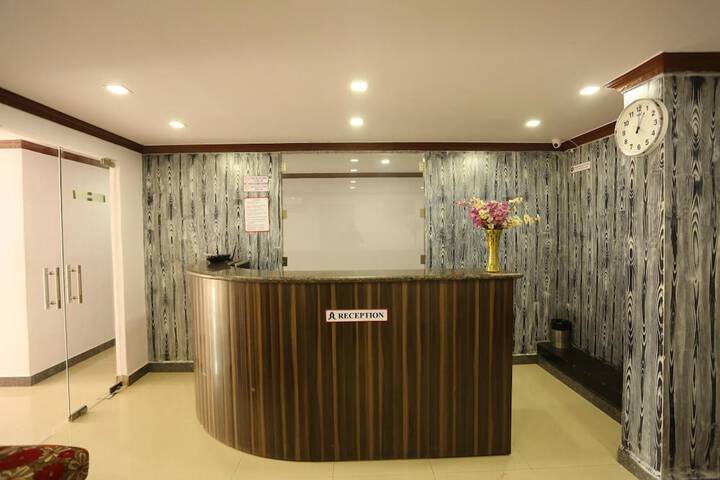 Hotel Interior 4 of 32