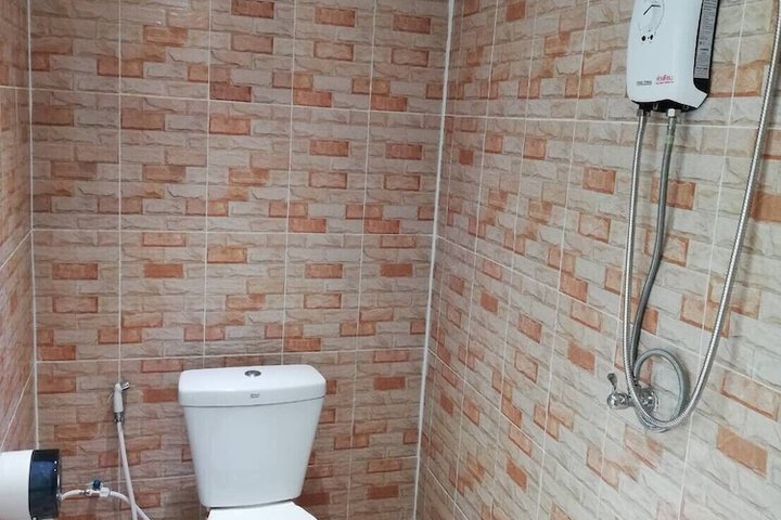 Room 13 of 35