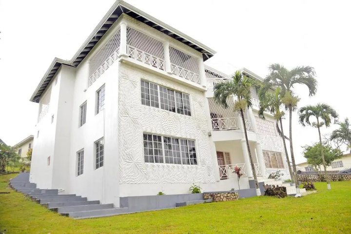 Image of SuiteVille in Mandeville