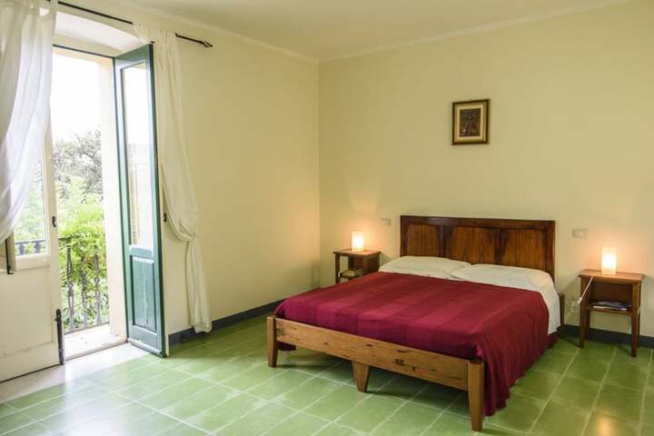 Room 9 of 60