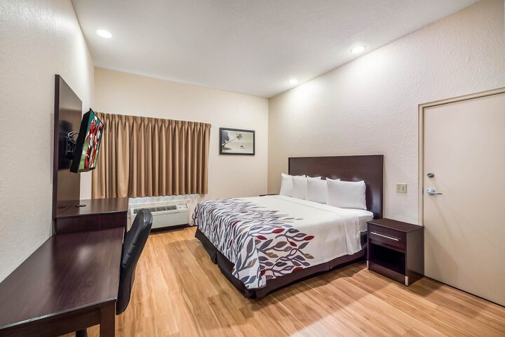 Standard King Bed Accessible (6 of 22)