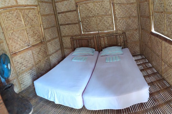 Room 9 of 39