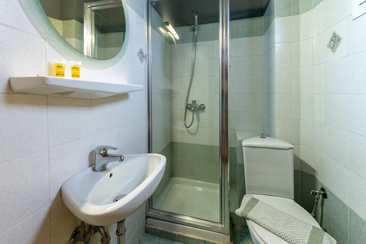 Clean Restrooms