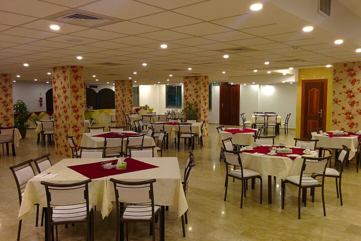 Dining 62 of 74