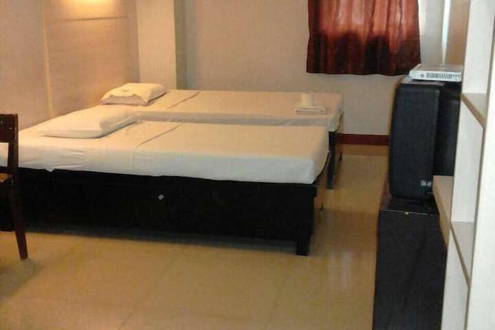 Room 70 of 94