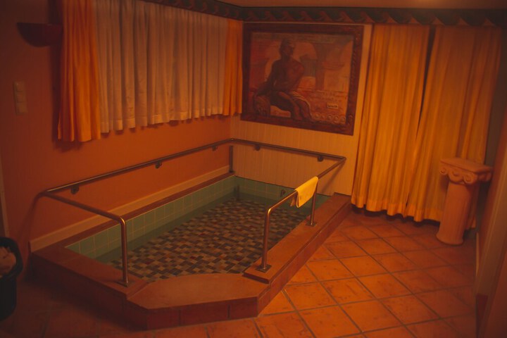 Spa 12 of 25