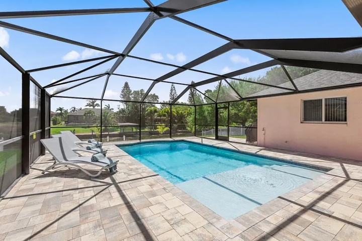 Pool 12 of 19