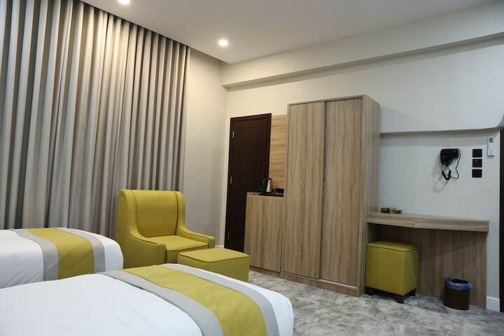 Room 14 of 64