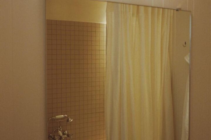 Room 49 of 78