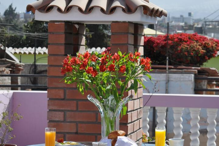 Breakfast/Coffee Service 29 of 39