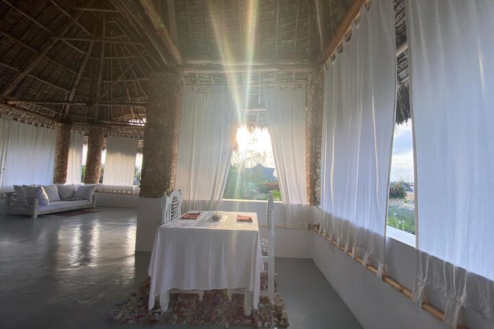 Room 4 of 20