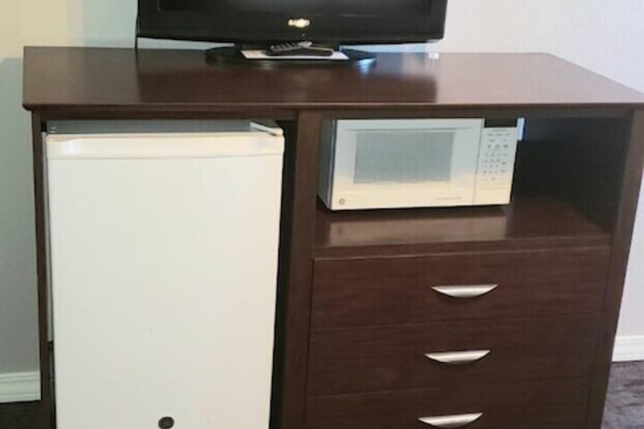 Single Room (2 of 5)