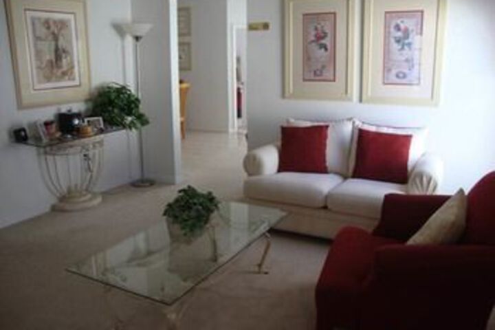 Room 11 of 14