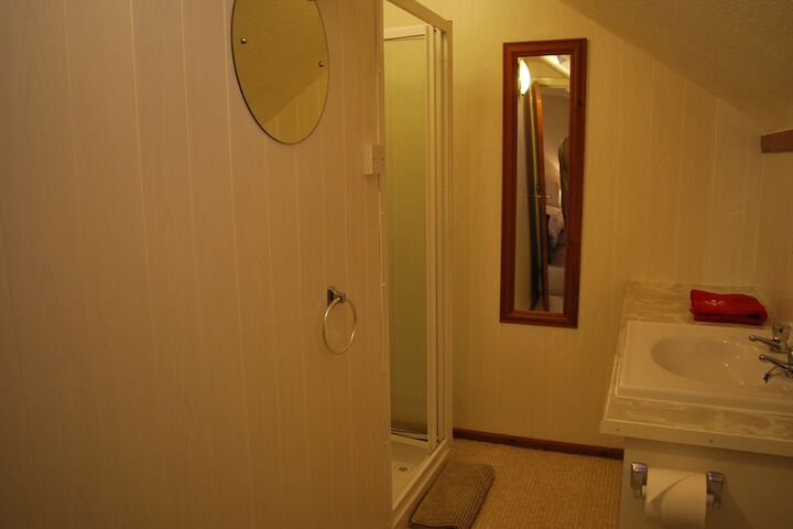 Room 14 of 17