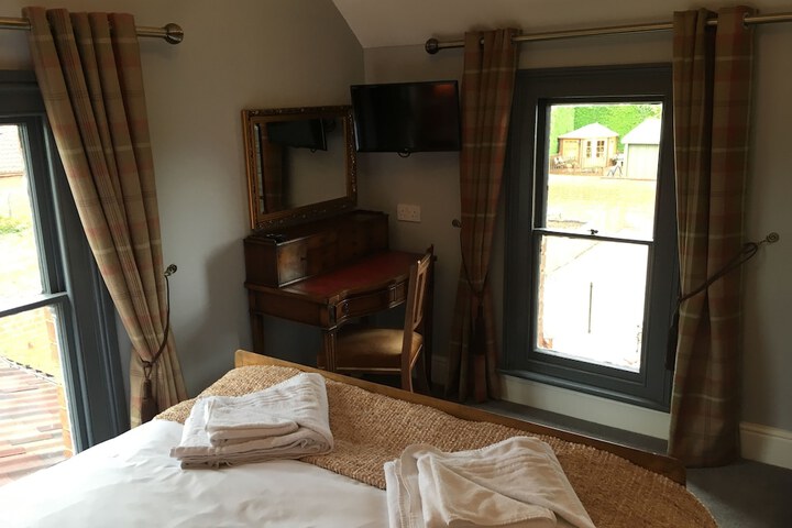 Room 8 of 60