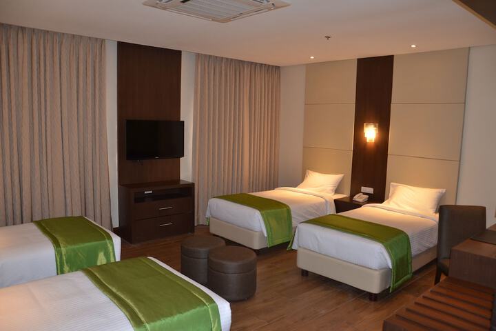 Room 7 of 113
