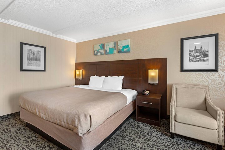 Room 20 of 65