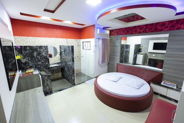 Room 72 of 114