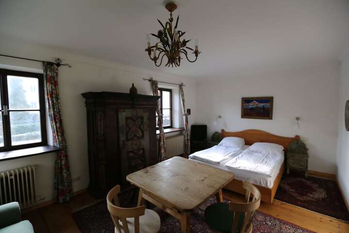 Room 29 of 86