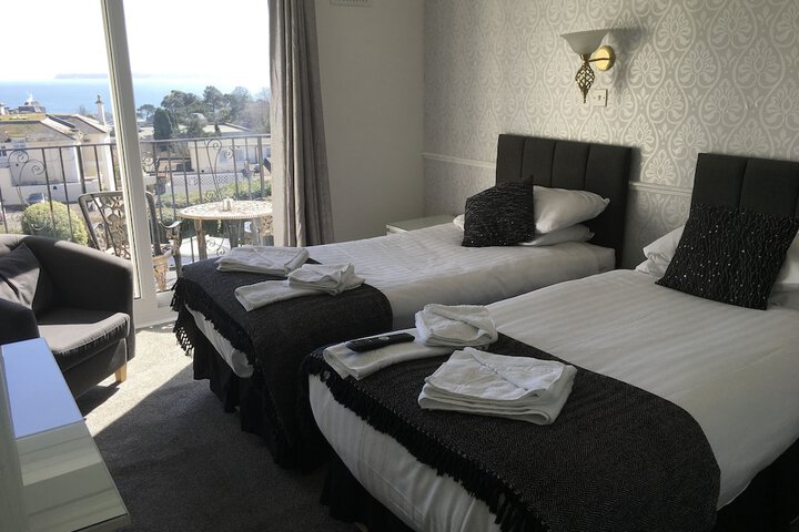 Room 22 of 46
