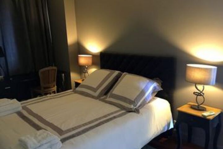 Room 50 of 200
