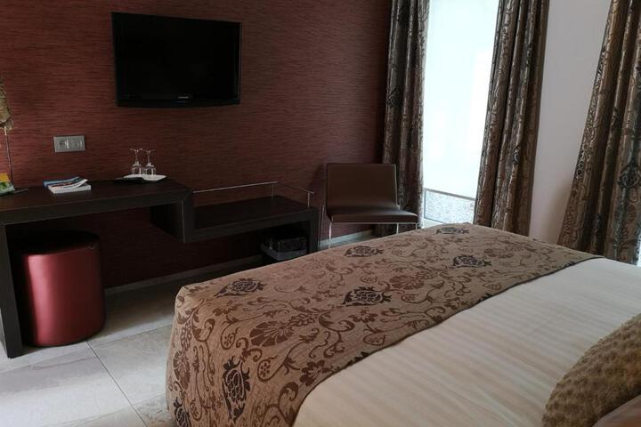 Suite Room